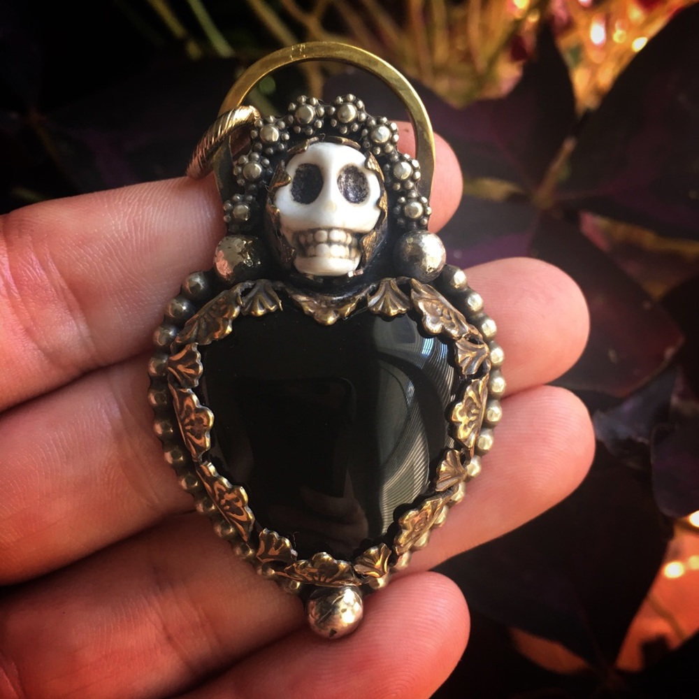 Onyx skull handmade pendant